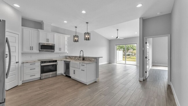 Building Photo - Stunning New Construction Villa for Rent Near Lake John