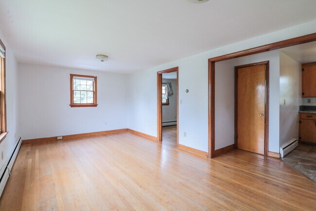 Building Photo - 600 A Airport Road | 1 Bed 1 Bath | 07/15/...