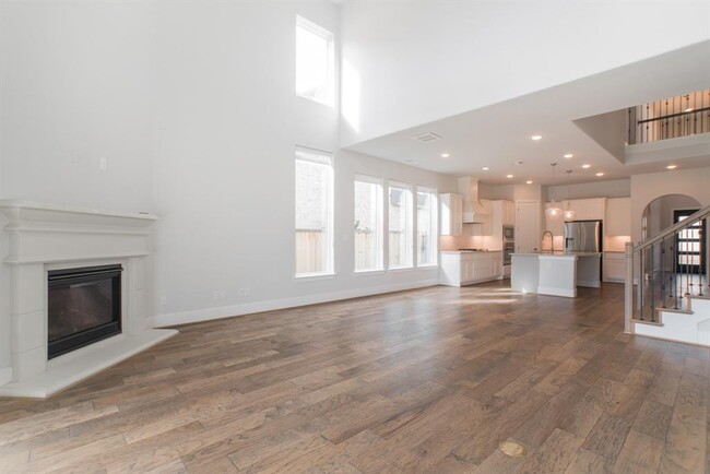 Building Photo - 16 Clearview Terrace Pl