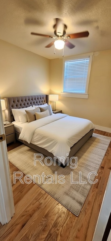 Building Photo - 300 N 5th Ave