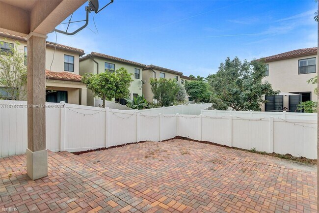 Building Photo - 4 br, 2.5 bath House - 4616 NW 59th St