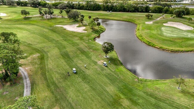 Building Photo - 2495 SW Egret Pond Cir