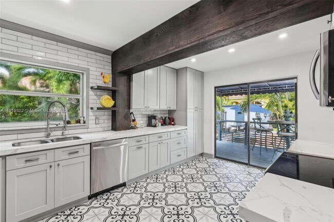 Building Photo - 5703 SW 83rd St