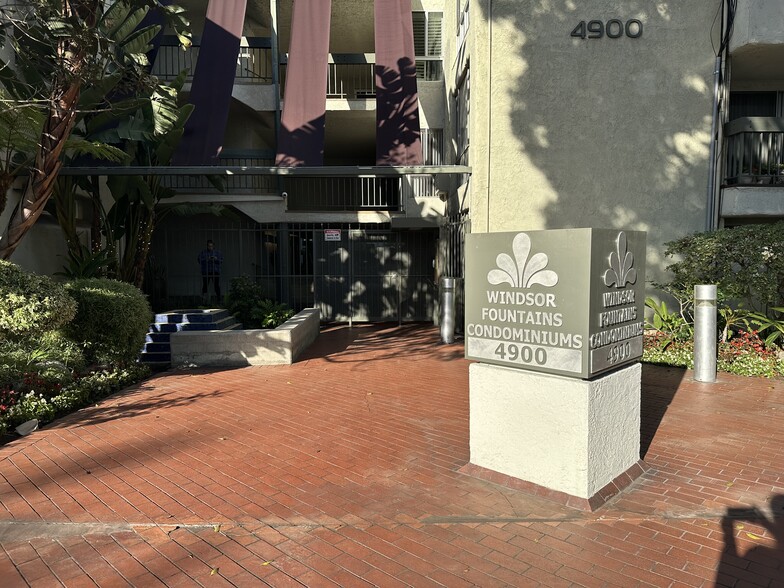 Building Photo - 4900 Overland Ave