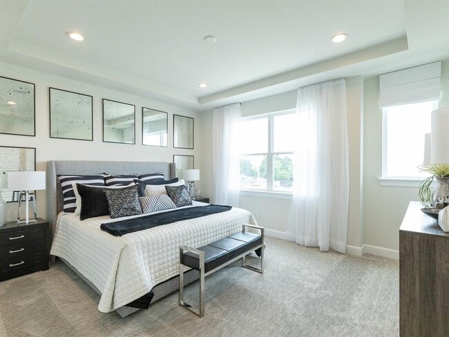 Building Photo - 3036 Charline