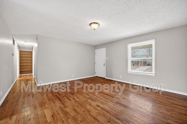 Building Photo - 2224 Millvalley Dr