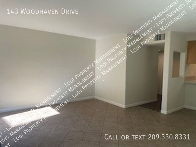 Building Photo - 143 Woodhaven Dr