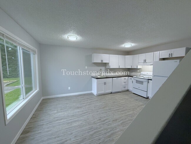 Building Photo - $500 OFF OF SECOND MONTH OF RENT! Updated Spacious 2-bedroom Apartment