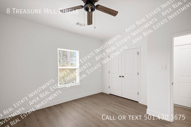 Building Photo - 8 Treasure Hill Cir