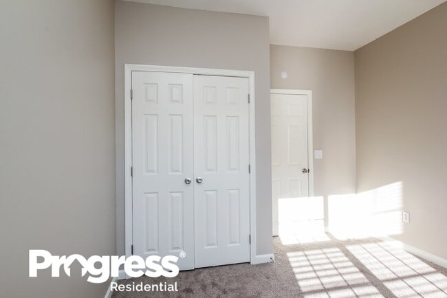 Building Photo - 109 Laurel Springs Dr