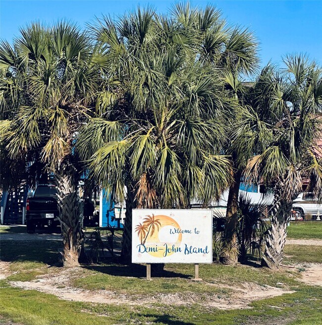 Building Photo - 395 Redfish Dr