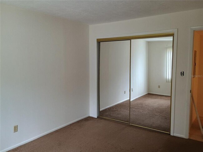 Building Photo - 175 Springwood Cir