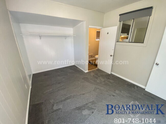 Building Photo - 1453 2320 S
