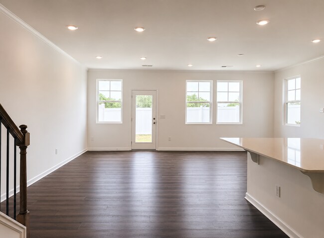 Building Photo - 112 Blossom Fld Wy