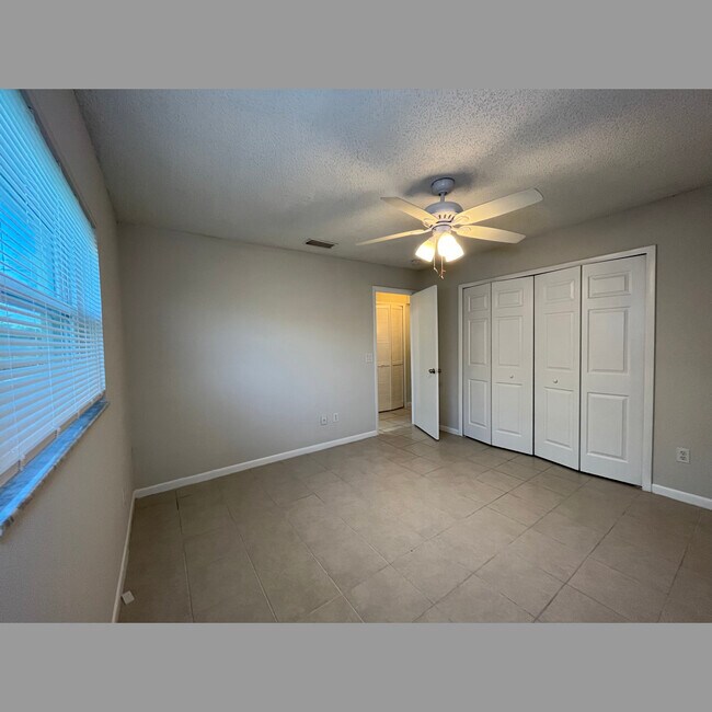 Building Photo - 7247 Albany Rd