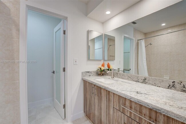 Building Photo - 8352 Dundee Terrace