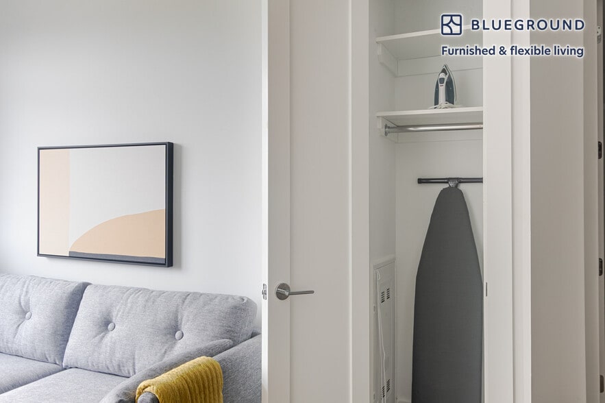 Building Photo - 82 4th Ave