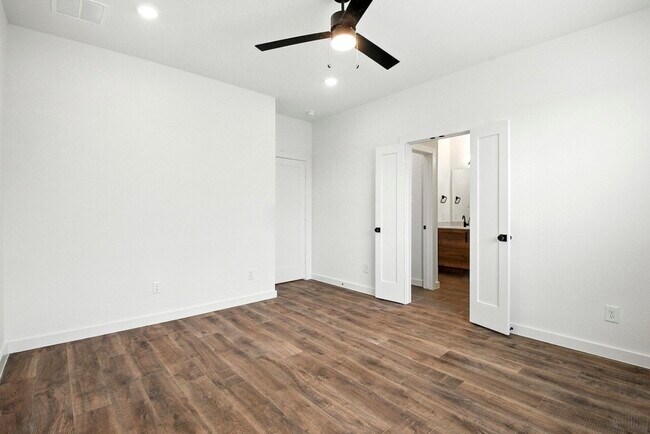 Building Photo - 1868 Dry Cherry Ln