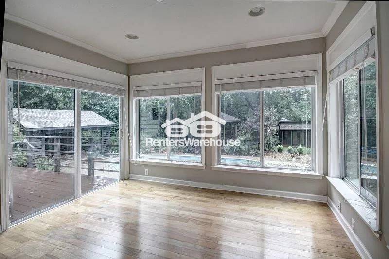 Building Photo - 3460 Liberty Ln