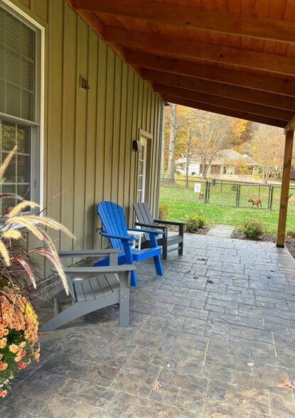 Building Photo - 42036 Sweet Spring Ln
