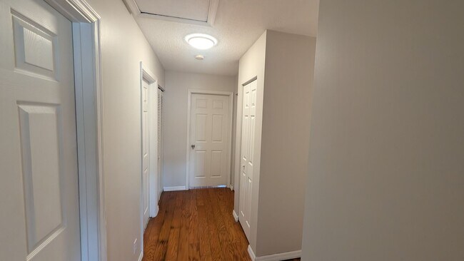 Building Photo - Luxury Gated Community Beautiful 3-Bedroom 2.5 Bath