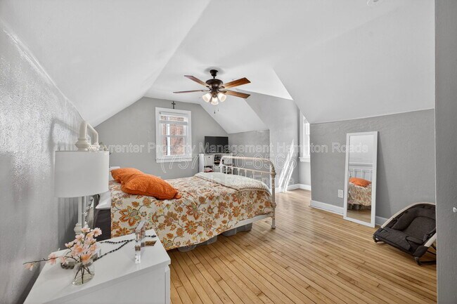 Building Photo - 1620 Melrose Pkwy