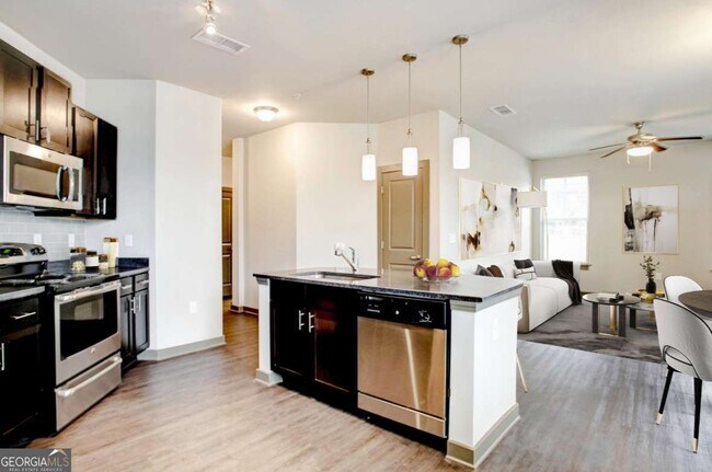 Building Photo - 800 Milwood St