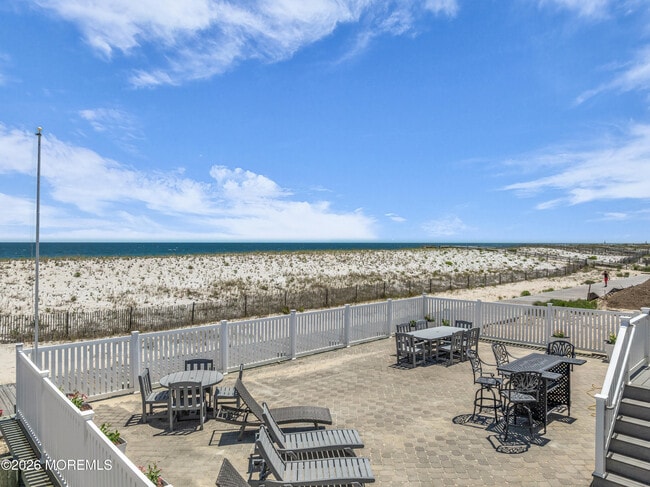 Building Photo - 2400 Oceanfront