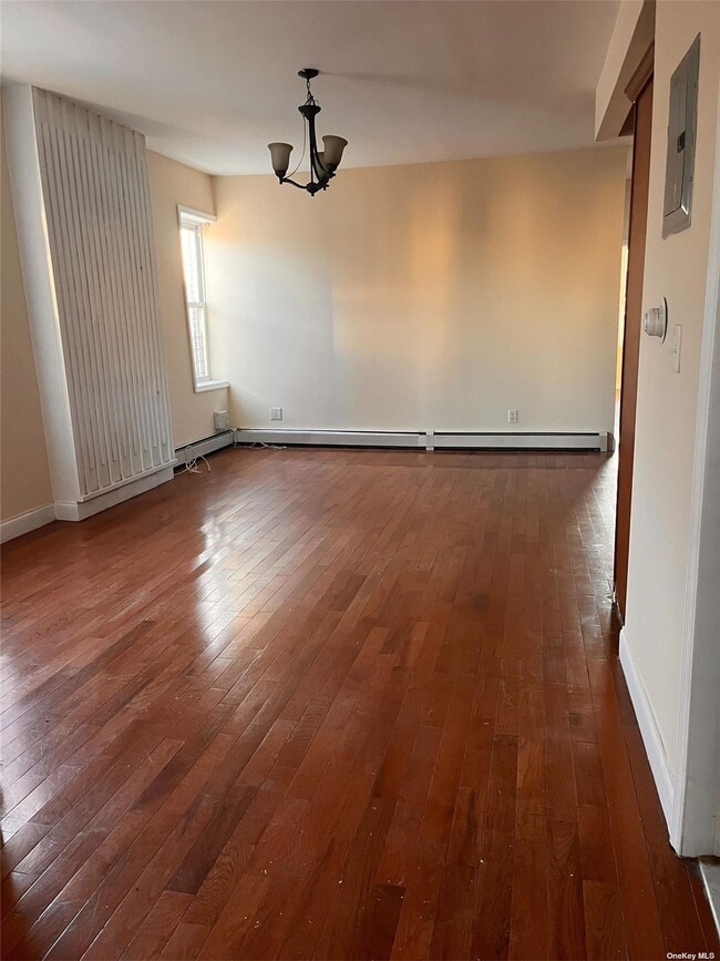 Building Photo - 105-17 170th St