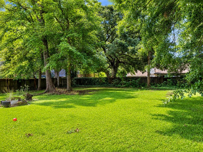 Building Photo - 4008 Breezy Hill Ln