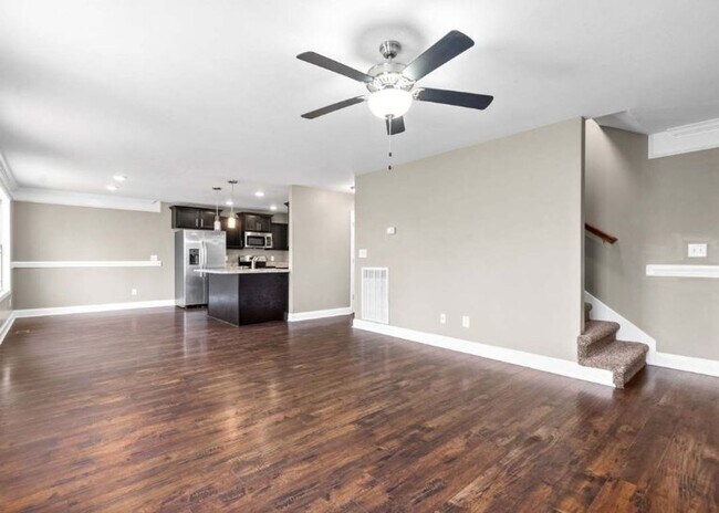 Building Photo - 1103 Medallion Ct