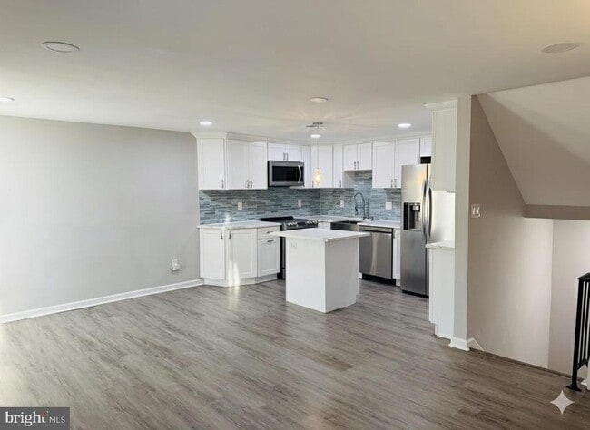 Building Photo - 9611 Brassie Way