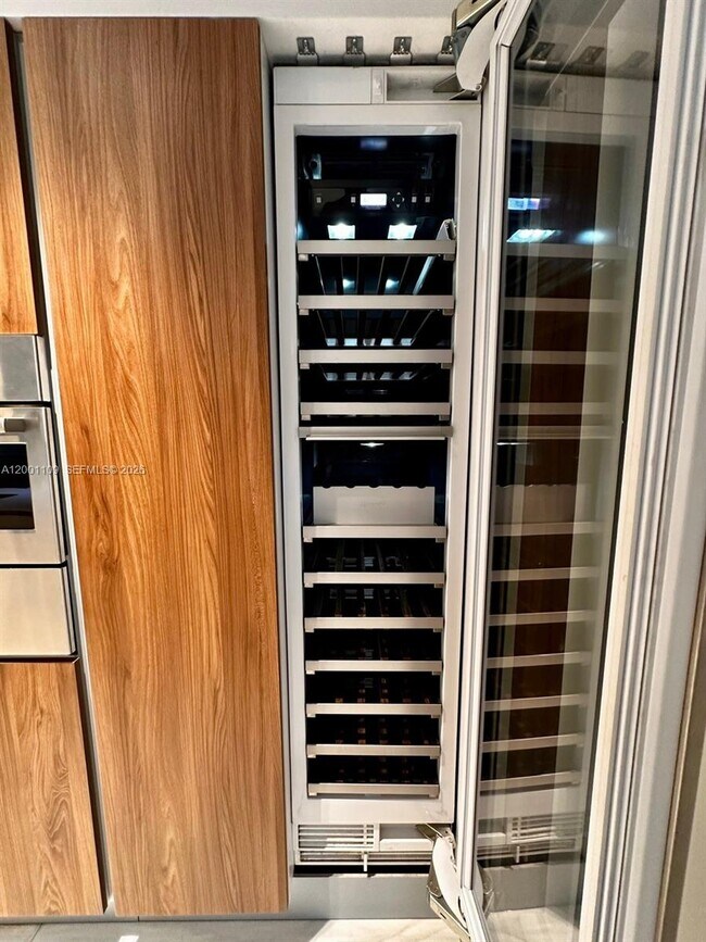 Building Photo - 223 NW 129th Ave