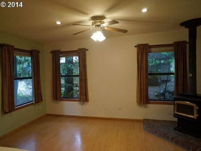 Building Photo - PV01