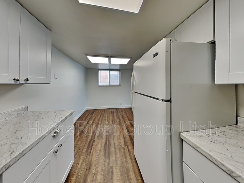 Building Photo - 176 W Foxbridge Dr