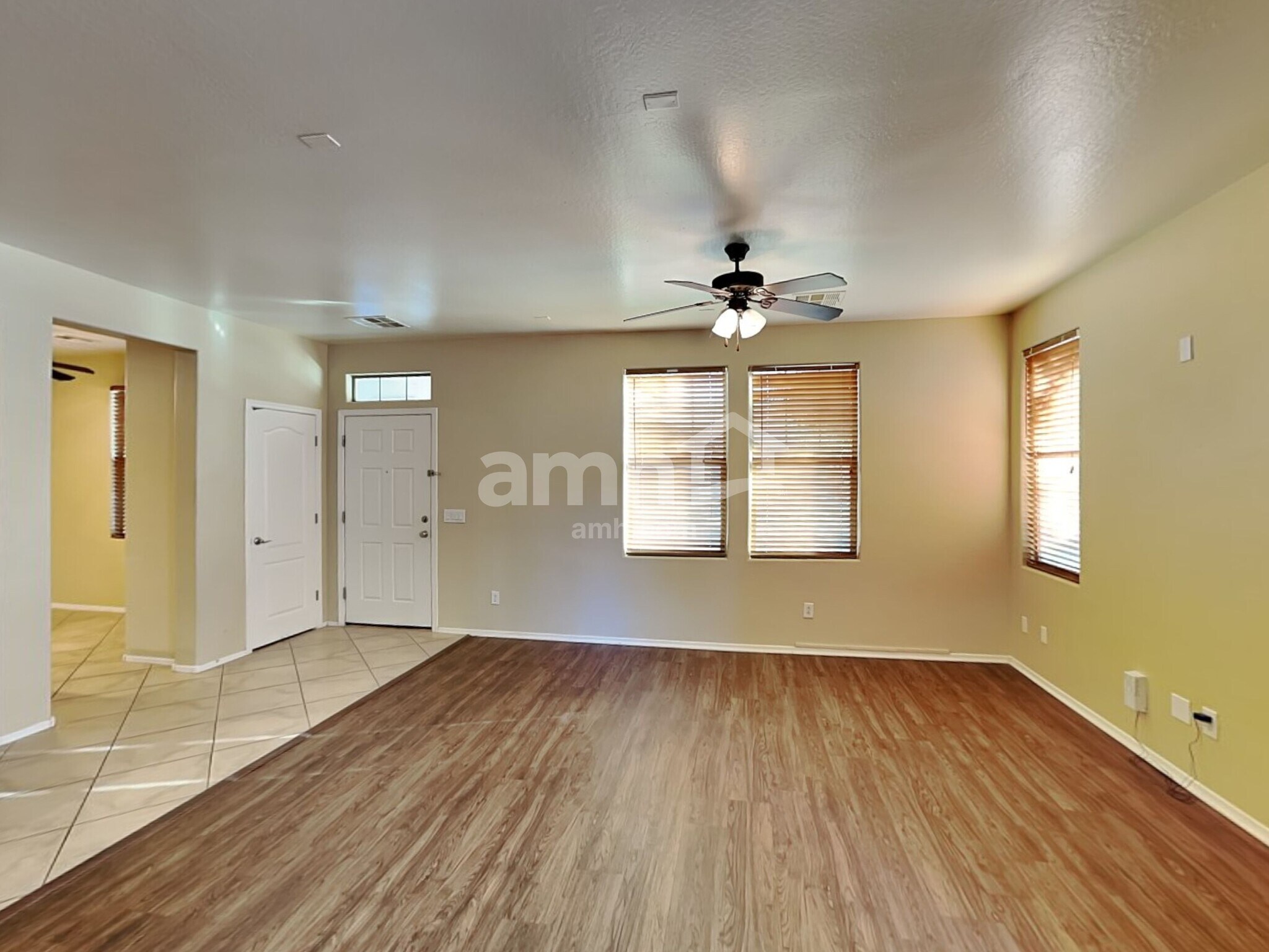 Building Photo - 3716 E Waite Ln