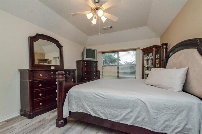 Building Photo - 20203 Goss Hollow Ln