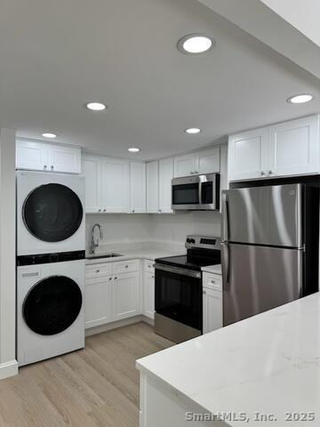 Primary Photo - 38 Putnam Green