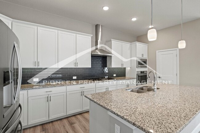 Building Photo - Lakeside Luxury in Wolf Ranch – Beautiful 3bd Home with Serene Backyard Views, Primary Main-Level...