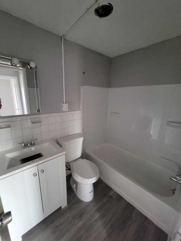 Building Photo - 1815-1819 Garfield Rd