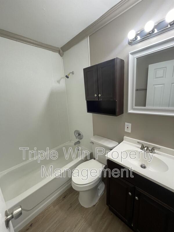 Building Photo - 1464 Monopoly Dr