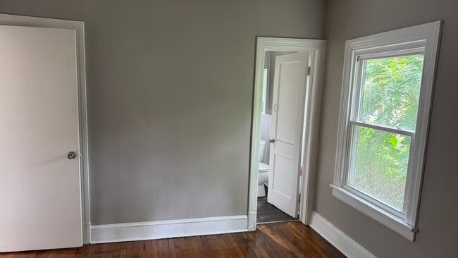 Building Photo - Highland Springs Bungalow