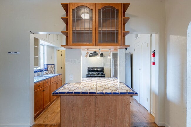 Building Photo - 241 S Cherry Ave