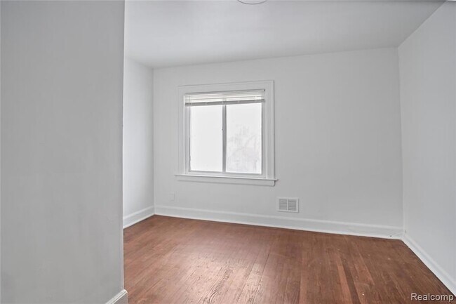 Building Photo - 4000 Berkshire St