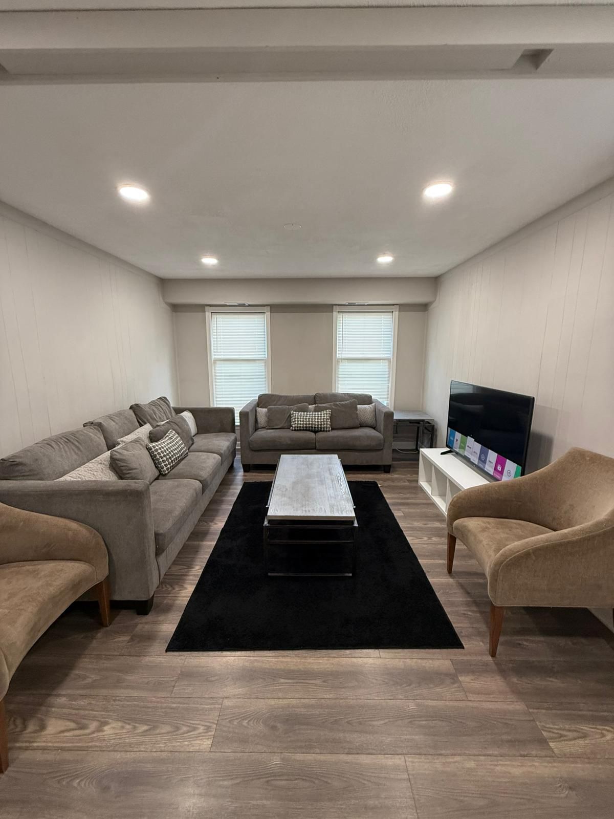 Building Photo - 2823 Chablis Cir