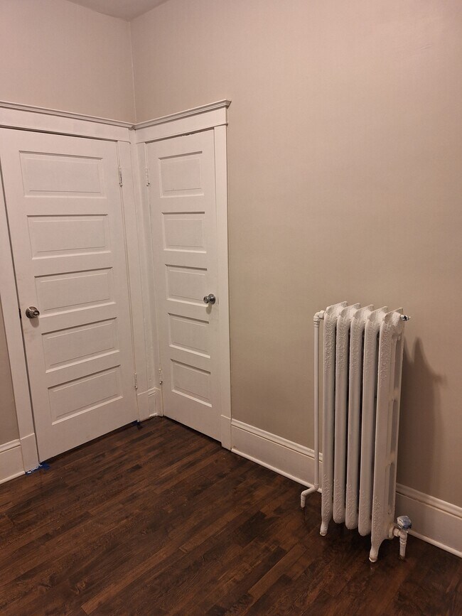 Building Photo - 13251 S Commercial Ave