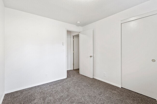 Building Photo - 367NW