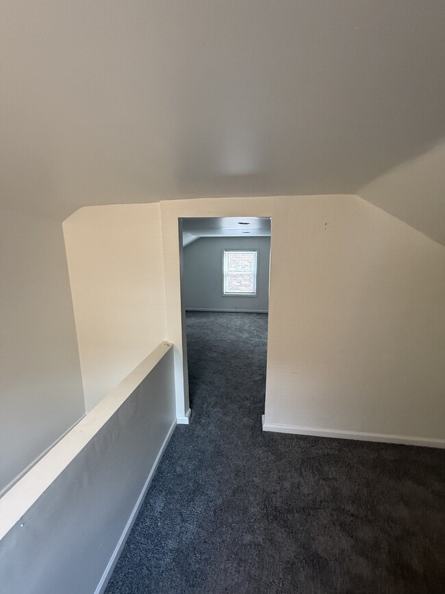 Building Photo - 5752 Bishop St