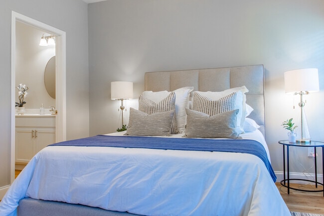 Building Photo - 62 Scout Br