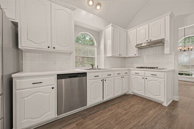 Building Photo - 16523 Wax Mallow Dr